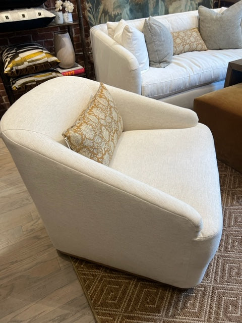 Cozy Swivel Chair